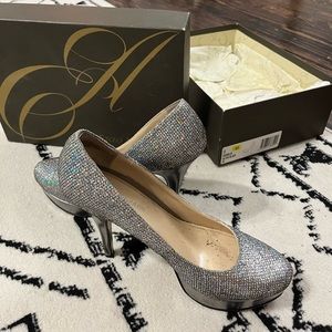 Silver glitter heels size 8 Enzo Angiolino pumps